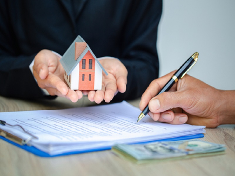 Top Essential Documents to Check Before Signing the Rental Agreement